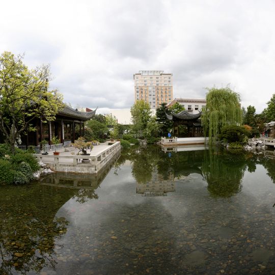 Lan Su Chinese Garden