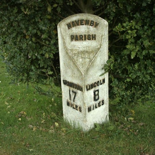 Milepost, Grantham Road, N of village