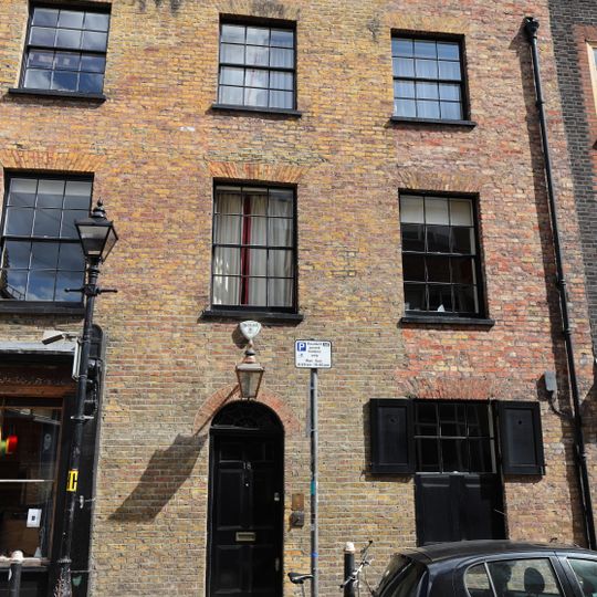 18, Wilkes Street E1