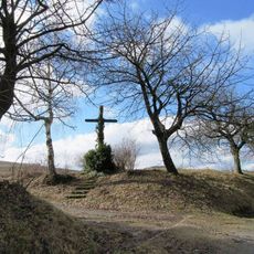 Dřevěný kříž v Jedlí na okraji obce