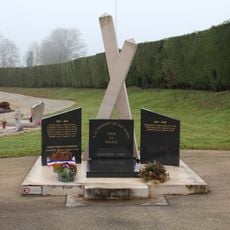 Monument aux morts du cimetière de Péronnas
