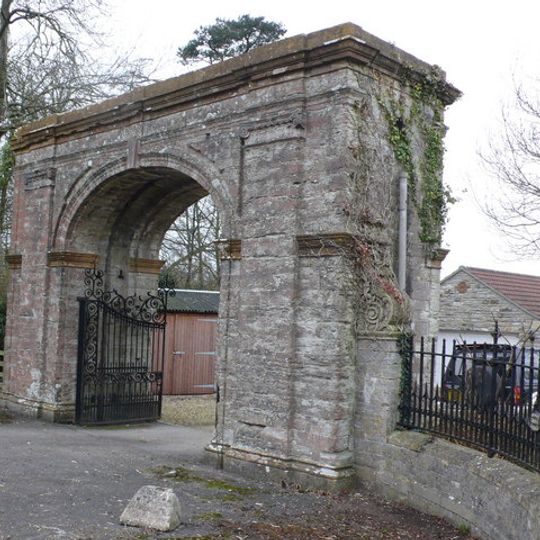 Triumphal arch gateway to Hazelgrove House