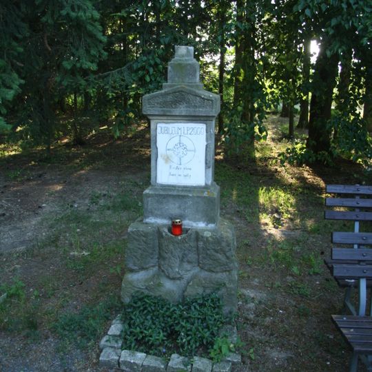 Kříž k Jubileu L.P. 2000 ve Velkém Újezdě
