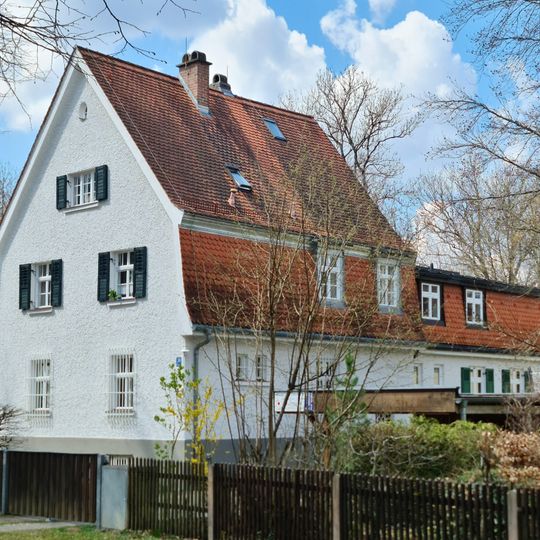 Diefenbachstraße 30