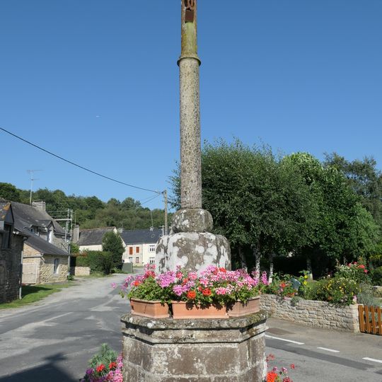Croix, route de Saint-Gobrien