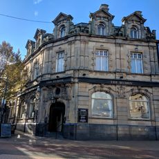 Former Bank At Junction With Queen's Walk
