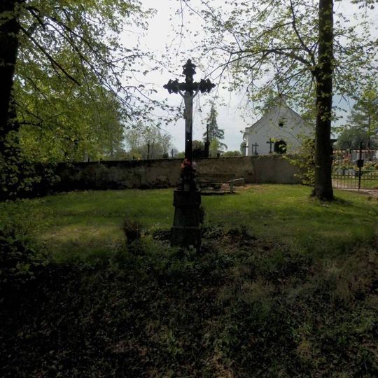 Pamětní kříž v Zalužanech