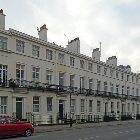 32-40, Huskisson Street