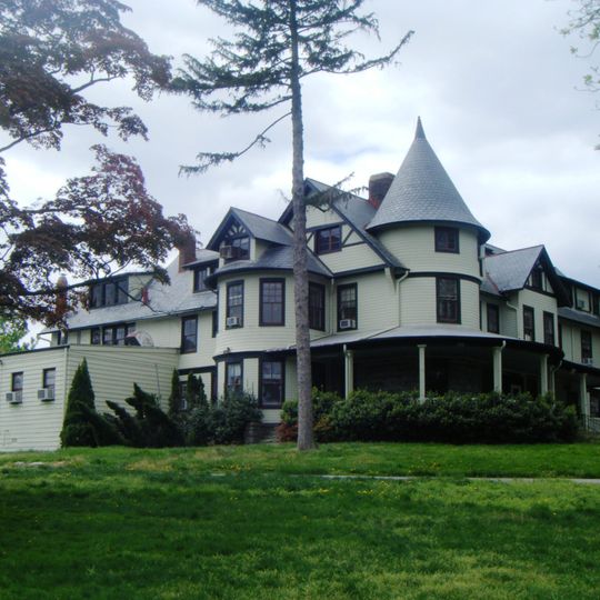 Kensington Historic District
