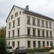 Mietshaus in halboffener Bebauung mir Vorgarten Neefestraße 30
