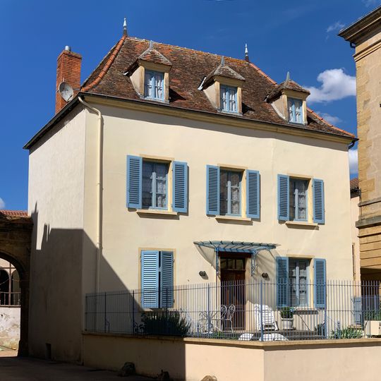 Maison, 9 place du Prieuré