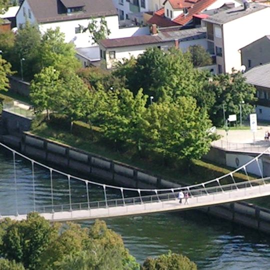 Fußgängerbrücke am Torhausplatz