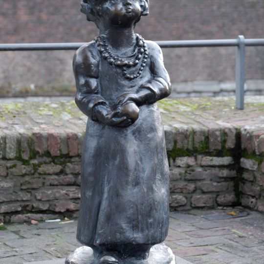 Ehra oder Kind mit Ball