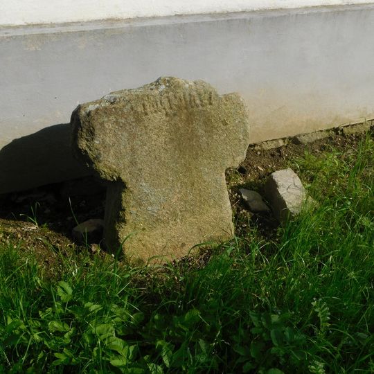 Smírčí kříž u kaple v Jiřičkách