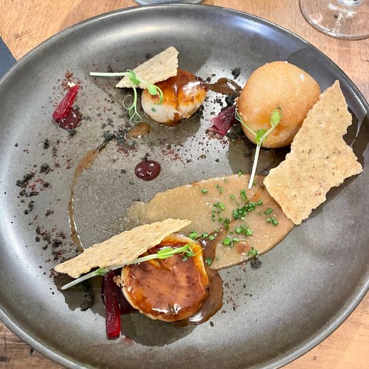 Relief Le Bar à Vins