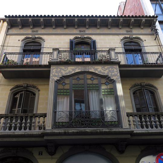 House in carrer Juli Garreta, 7