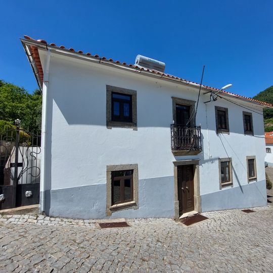 Casa Paroquial de Coentral