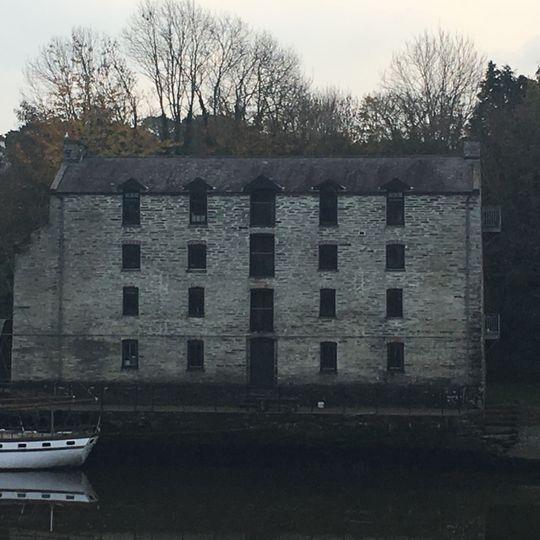 Bridgend Warehouse,Castle Street