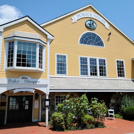 Publick House Historic Inn