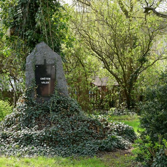 Pomník obětem válek v Sušanech