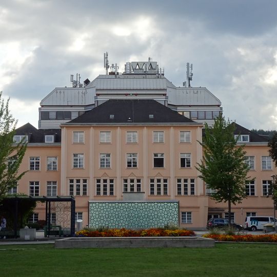 Peter-Tunner-Straße 15