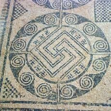 Habitación Nº 17 Mosaico Con las Svásticas