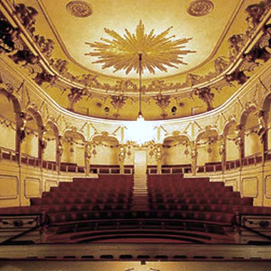 Theatre in the New Palace