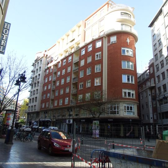 Building at 50 Oest avenue, Valencia