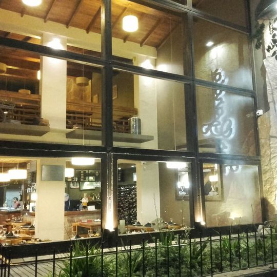 Los García Carnes & Vinos