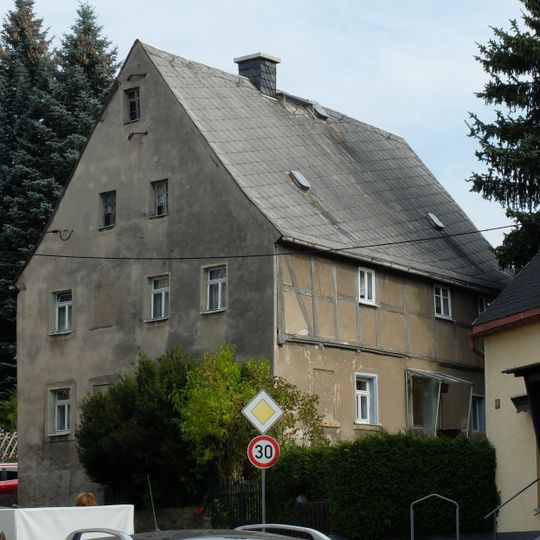 Wohnhaus Neundorfer Straße 4