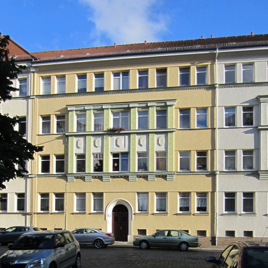 Mietshaus Emil-Schubert-Straße 33