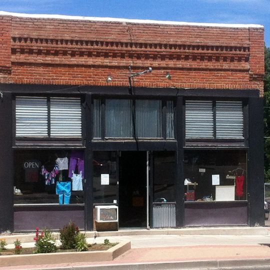 Aztec Motor Company Building