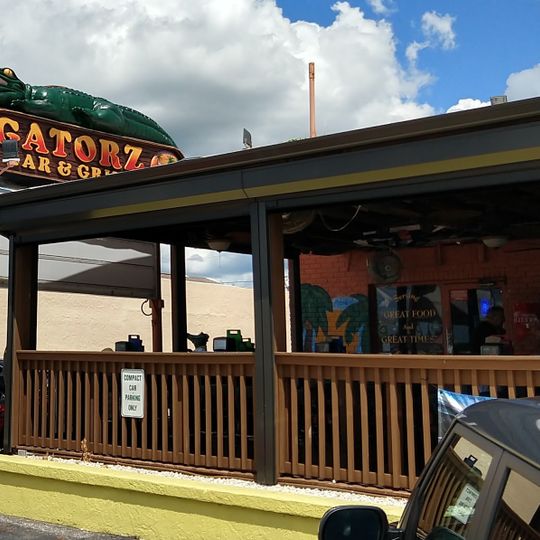 Gatorz Bar and Grill