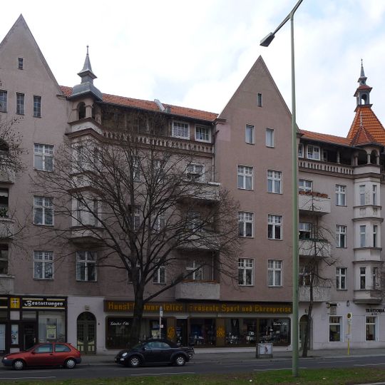 Mietshaus Hauptstraße 70, Hähnelstraße 10