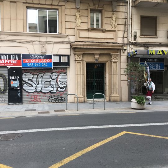 Building at 82 Sant Vicent Màrtir street, Valencia