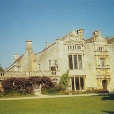 Link Between The Priory And Lenthall's Chapel