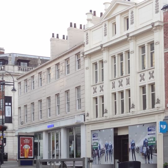 92 And 93, Briggate