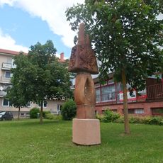 Keramická plastika v Panské ulici ve Strážnici