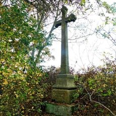 Kamenný kříž nedaleko odbočky k samotě Ovčín