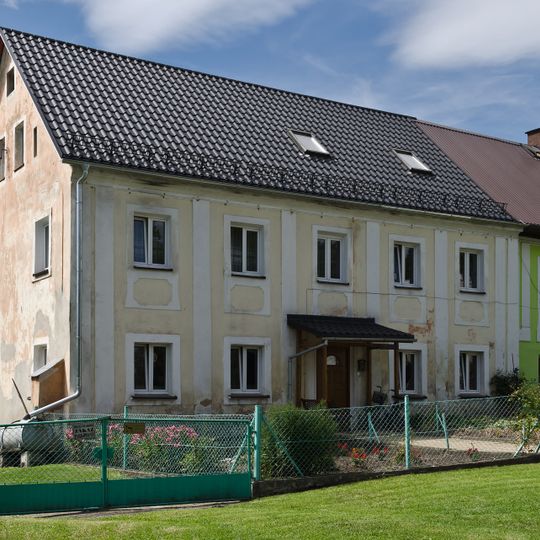 1 Kłodzka Street in Gorzanów