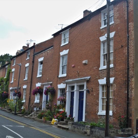 26-40, Chapel Street