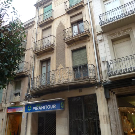 Edifici al raval de Santa Anna, 54