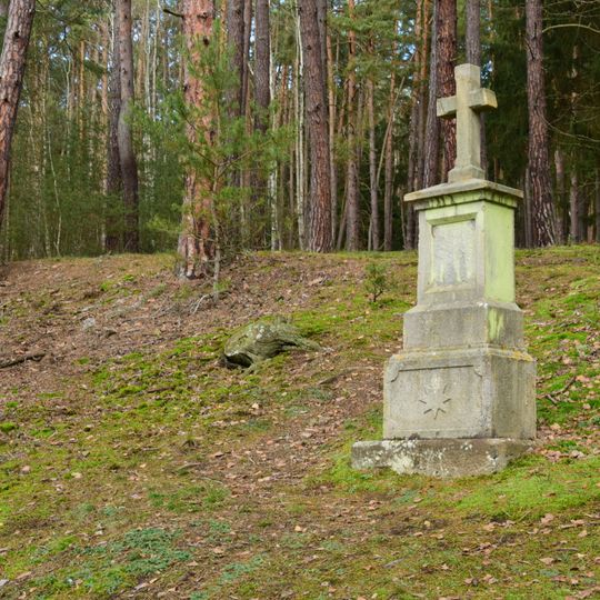Kříž západně od Strážovic nad Čoubovým mlýnem