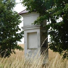 Boží muka při silnici mezi Stádlcem a Opařany