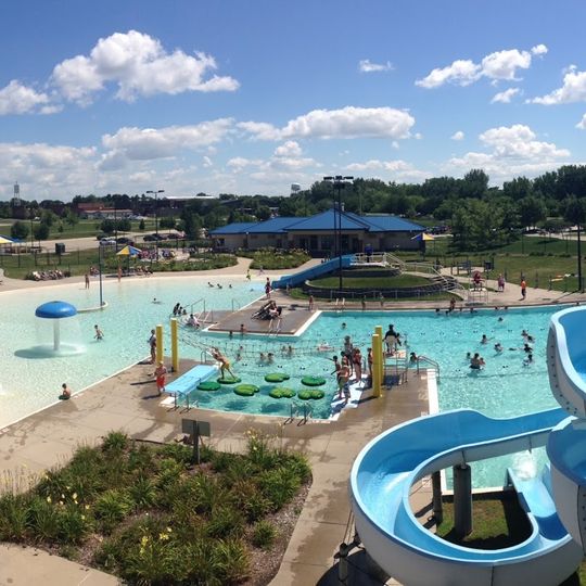 Prairie Ridge Aquatic Center