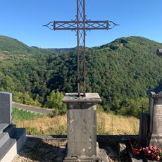 Cemetery cross of Poncieux