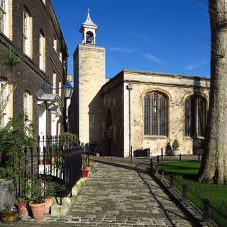 Church of St Peter ad Vincula, Tower Hamlets