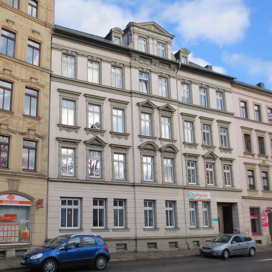 Mietshaus in geschlossener Bebauung Limbacher Straße 16