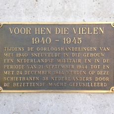 Monument aan de Kralingseweg