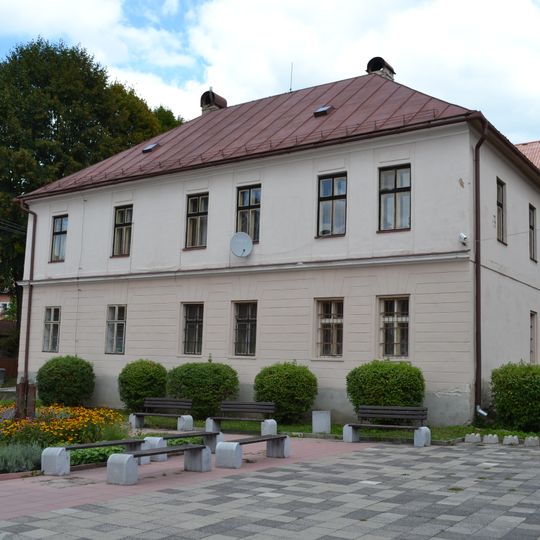 Evanjelický kostol s areálom, fara